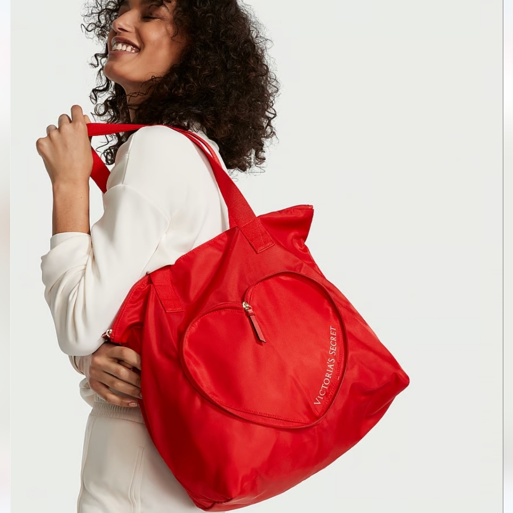 Victoria's Secret Heart Packable Tote Bag - Picture 1 of 9